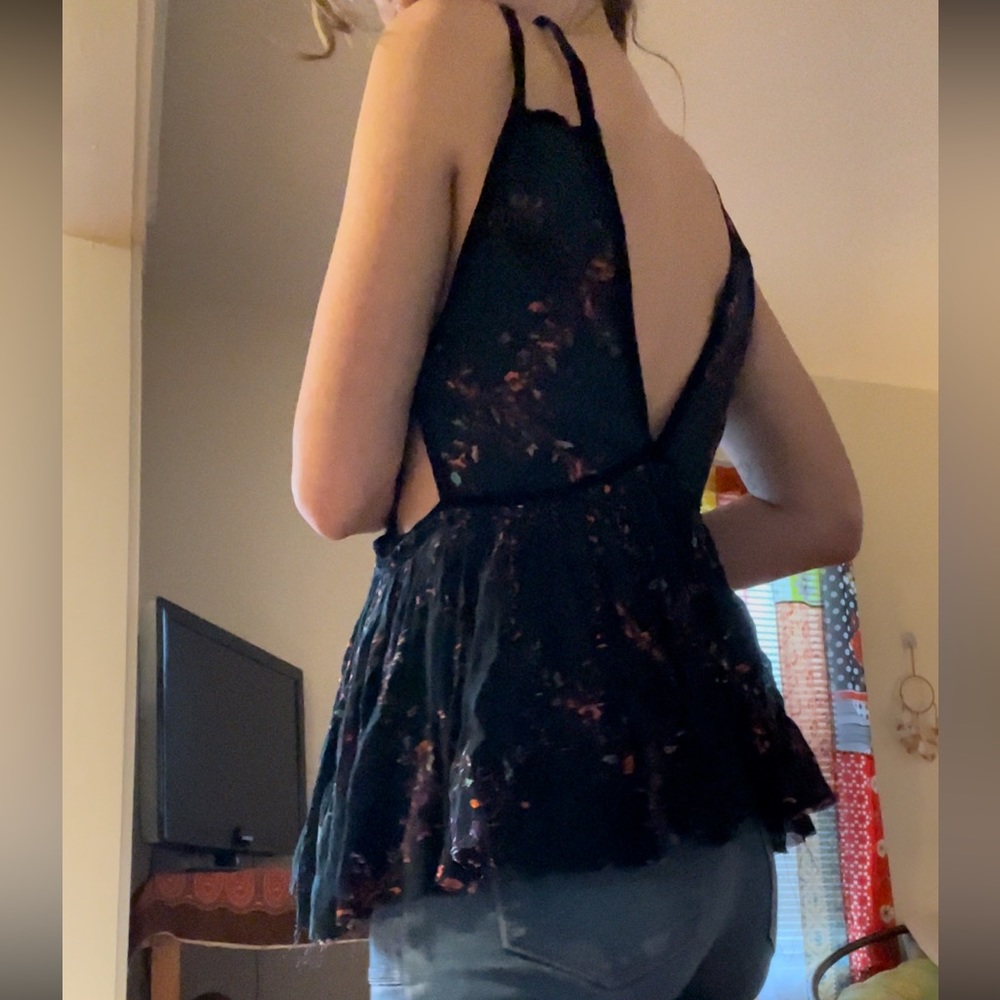 Free people small flowy tank